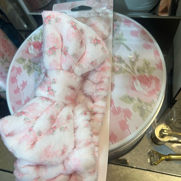 Goody Wet brush x LoveShackFancy Pink Wash Headband - Picture 8 of 8